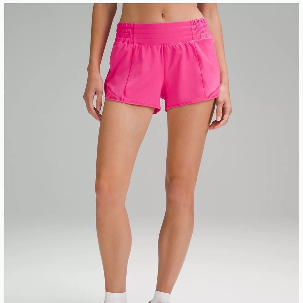 Lululemon high waisted hotty hot running shorts, sz 4, sonic pink, 2.5”